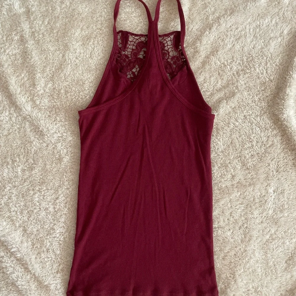 HOLLISTER Razorback Tank Top Size M - Picture 2 of 3